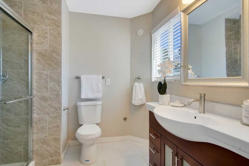 bathroom2
